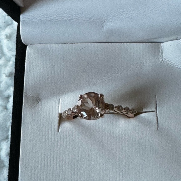 Peach  Morganite 10kt Ring - Picture 12 of 12